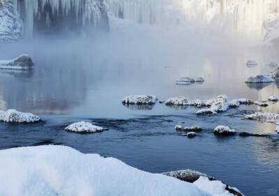 Unfrozen Pool