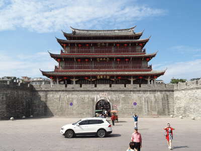 Guangji Gate Tower and Riverside Promenade