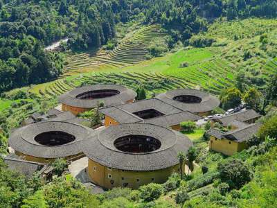 Dadi Tulou Cluster