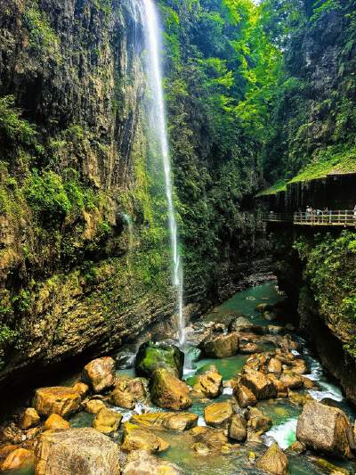 Yunlong River Earth Fissure (Includes vertical elevator)