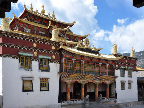 Bingzhongluo - Deqin Feilai Temple