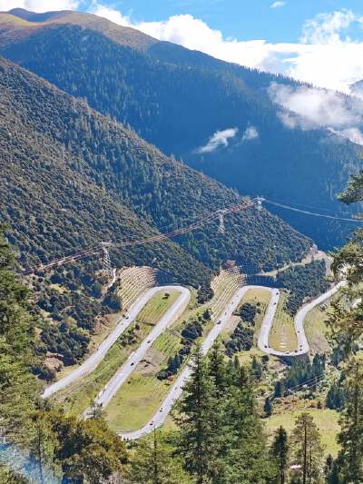Eighteen Bends of the Heavenly Road Observation Deck