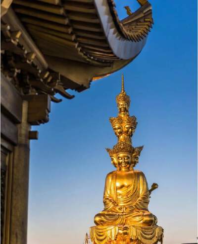 Mount Emei The Golden Buddha at Golden Summit