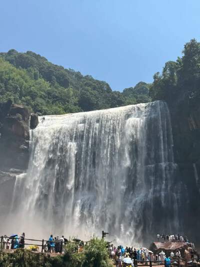 Chishui Grand Waterfall (Shuttle + Elevator)