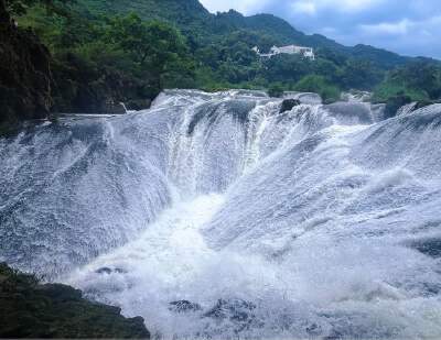Huangguoshu Waterfall (with shuttle & escalator):