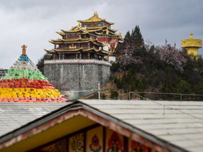 Guishan Temple and Giant Prayer Wheel