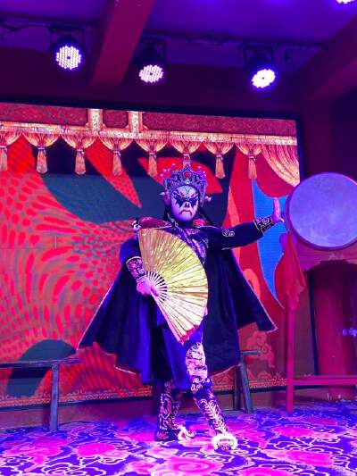 Sichuan Opera Face-Changing Show