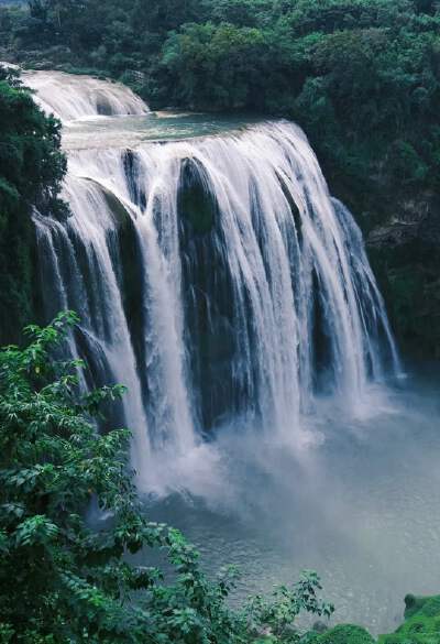Huangguoshu Waterfall (with shuttle & escalator):