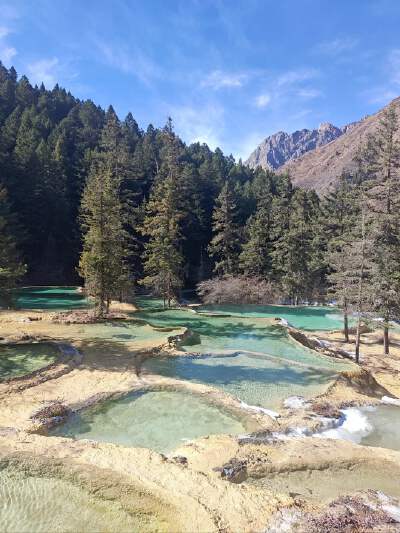 Huanglong Scenic Area (Including round-trip cable car rides.)