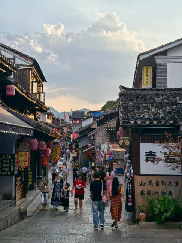 Zhijin - Guiyang - Singapore