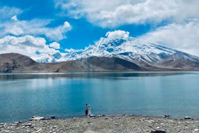 Karakul Lake