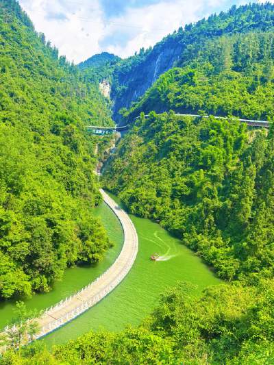Shiziguan Floating Water Bridge Road