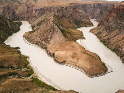 Twenty-Two-Bend Scenic Route and Yellow River Boat Ride