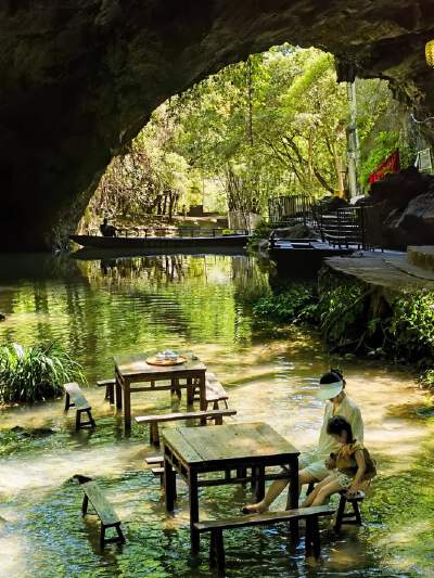 Chongqing Tianci Huatang Forest Hot Spring (swimwear required)