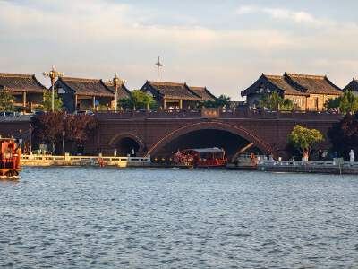 Boat Tour of the Song Imperial River