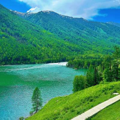 Kanas Lake