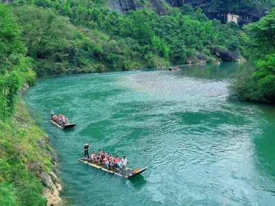 Nine-Bend Stream Bamboo Rafting (Raftsman gratuity included)