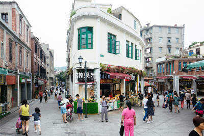 Longtou Road Shopping Street