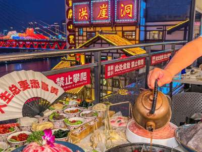 Dinner: Hongya Cave Hot Pot Feast