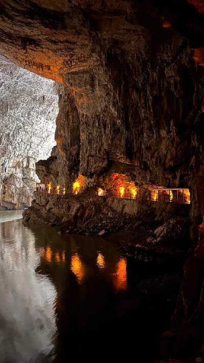 Zhijin Grand Canyon (with shuttle & elevator):