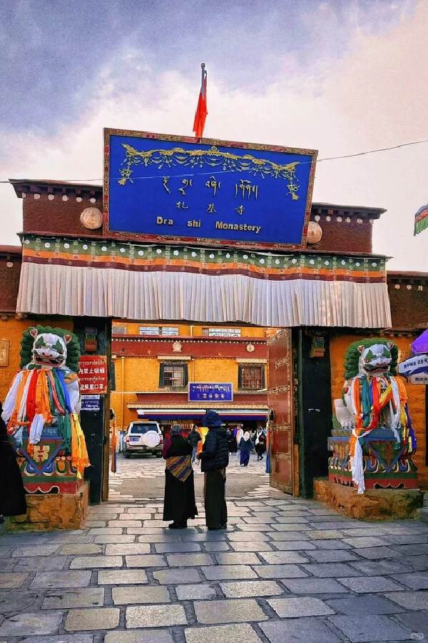 Lhasa