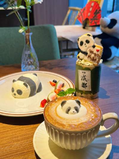 Enjoy an afternoon tea experience (Panda Tangyuan & Panda Cake)