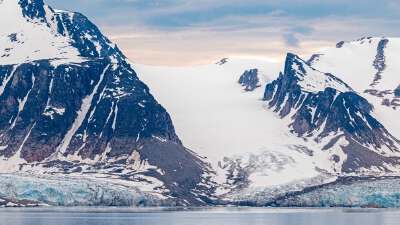 Northwest Spitsbergen National Park · Ny-Alesund and China's Yellow River Station