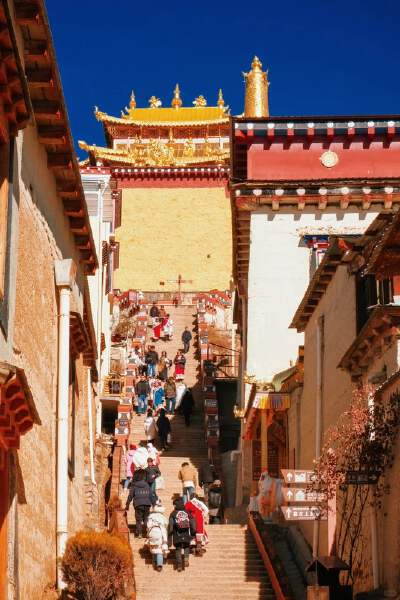 Guishan Park (World’s Largest Prayer Wheel)