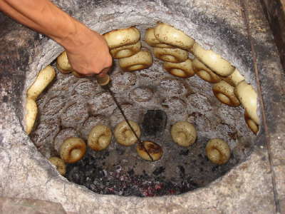 Traditional Naan-Making Experience