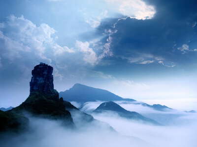 Mount Fanjing (incl. round-trip cable car and shuttle)
