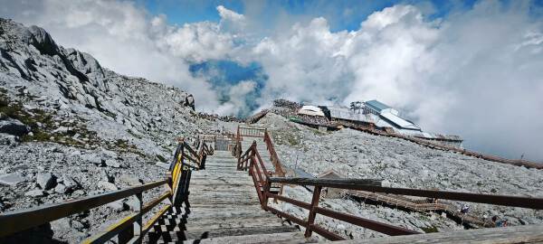 Jade Dragon Snow Mountain