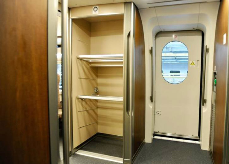 Luggage Racks & Baggage Allowance