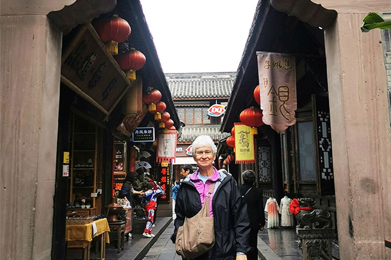 Our delighted Customer on Jinli Street