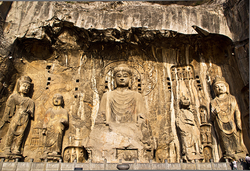 Longmen Grottoes in Luoyang