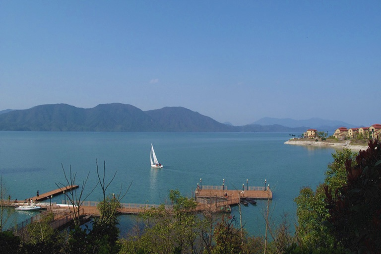 Beautiful Scenery of Qiandao Lake