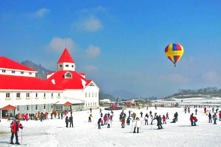 Wanlong Ski Resort
