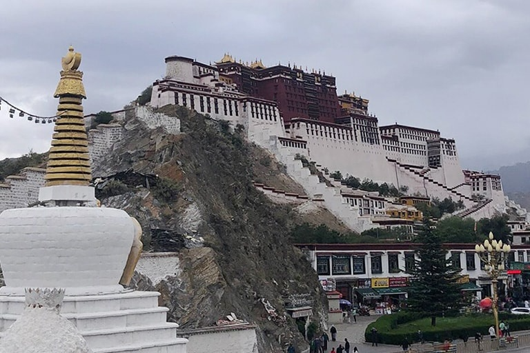 Grandiose Potala Palace in Lhasa