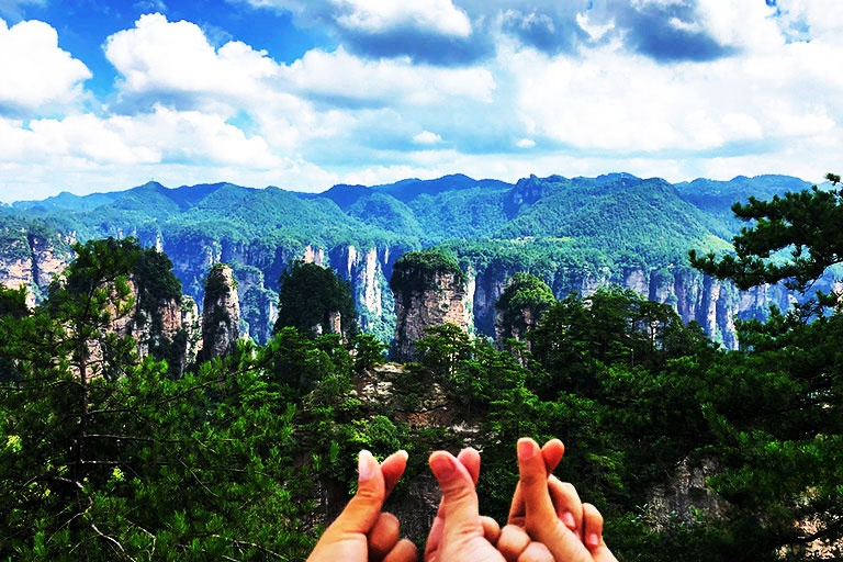 Towering Peaks in Zhangjiajie