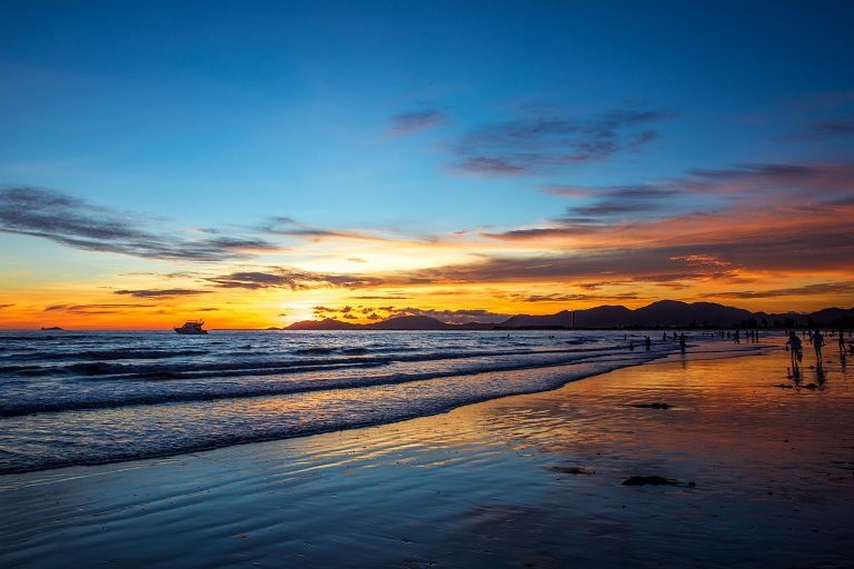 Yazhou Bay Beach