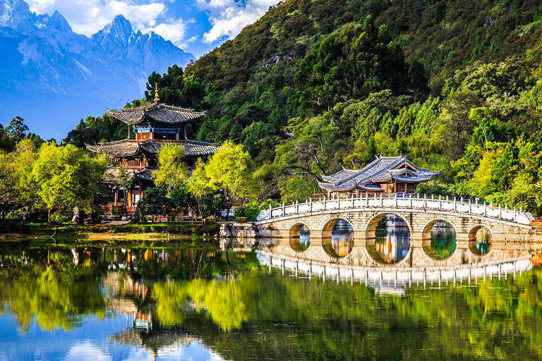 Black Dragon Pool in Lijiang