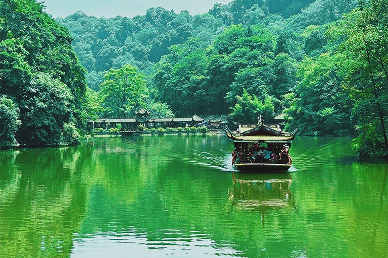 Shangqing Palace on East Slope of Pengzu Peak