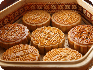 Eating mooncakes